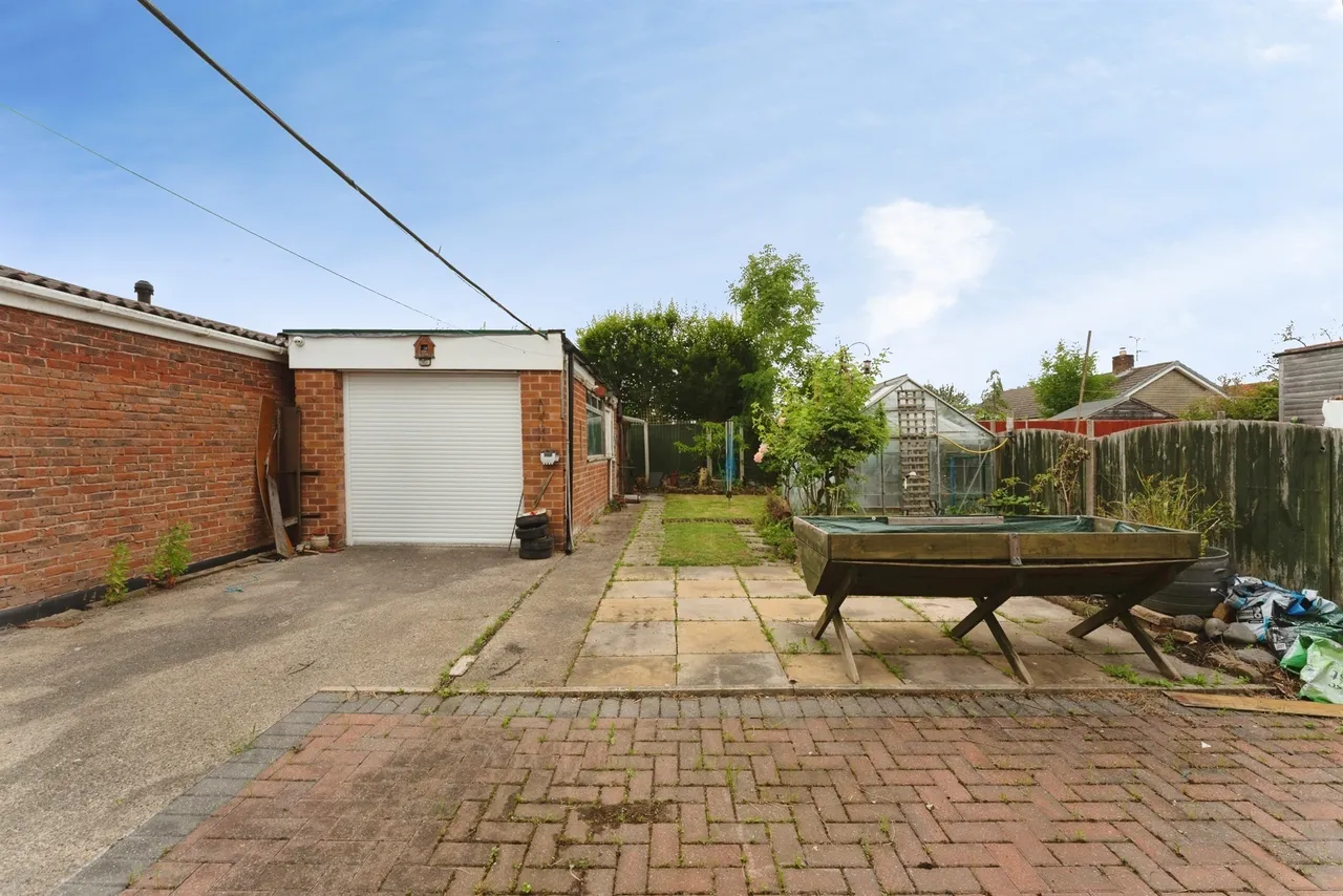 Hillfield Road, Little Sutton, CH66, photo 20