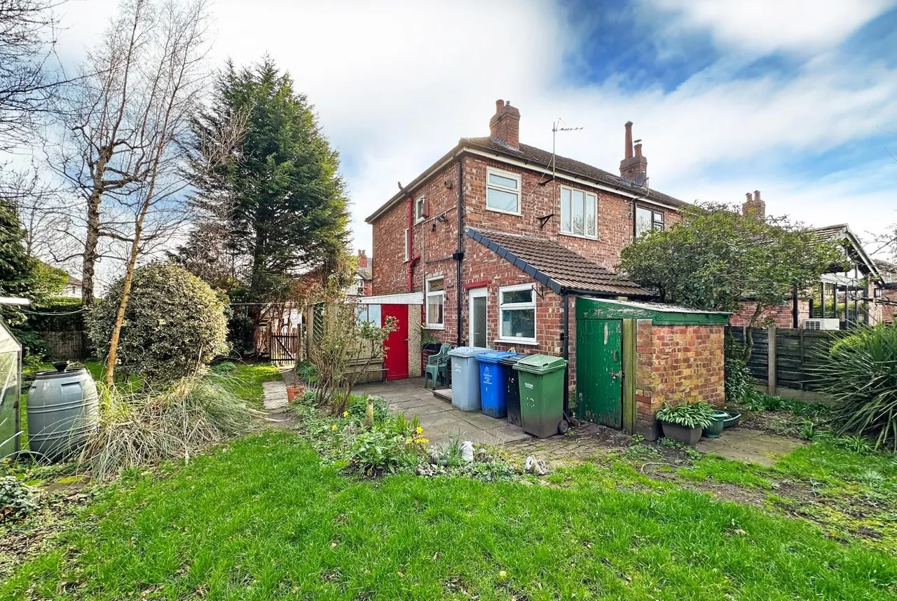 Langham Grove, Timperley, Cheshire WA15 6DY, photo 7