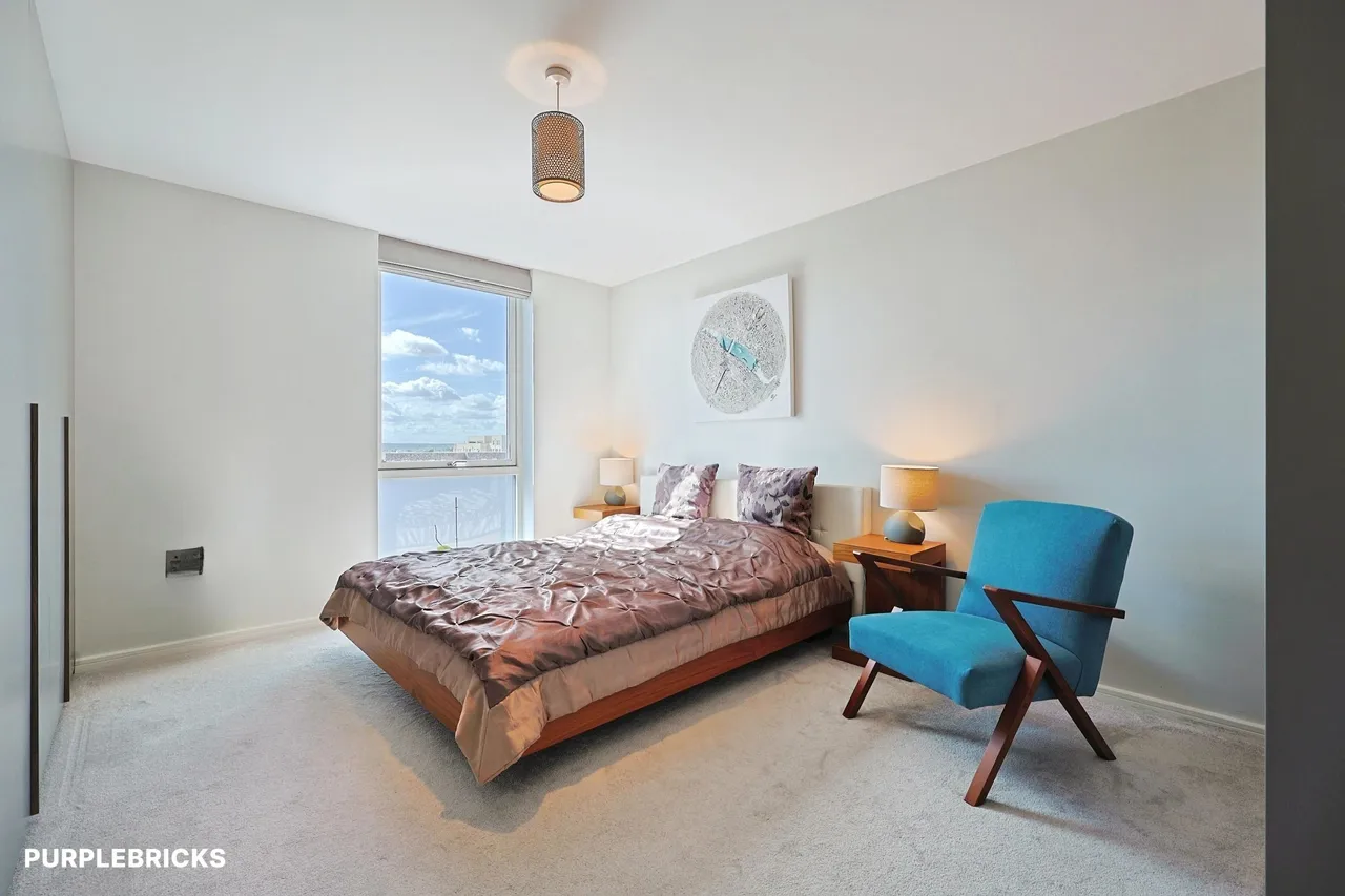 Bollo Bridge Road, London, W3, photo 18