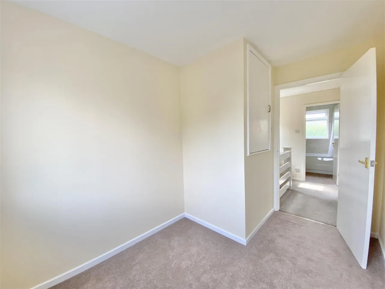 Queen Annes Drive, Bedale, photo 8