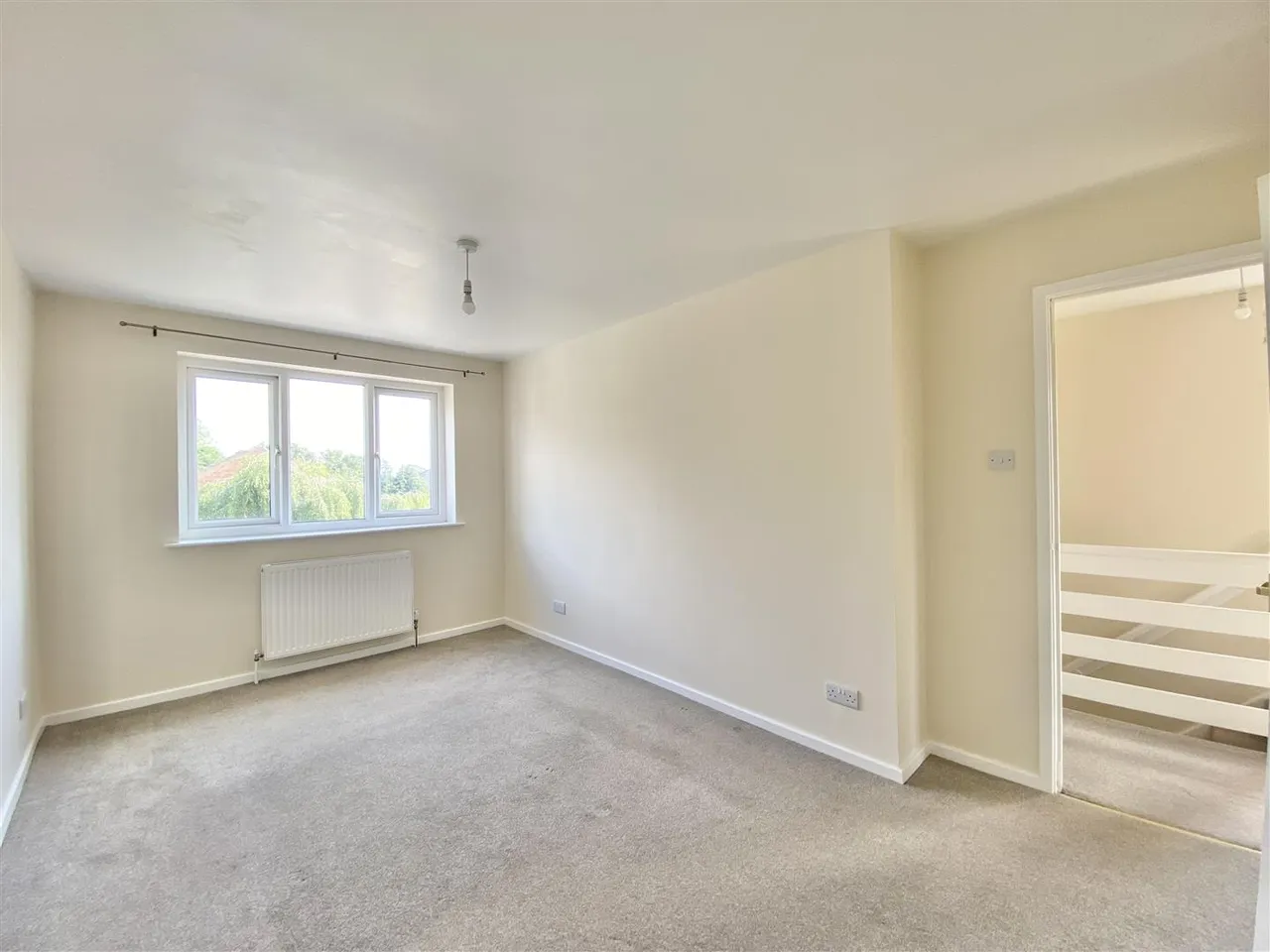 Queen Annes Drive, Bedale, photo 6