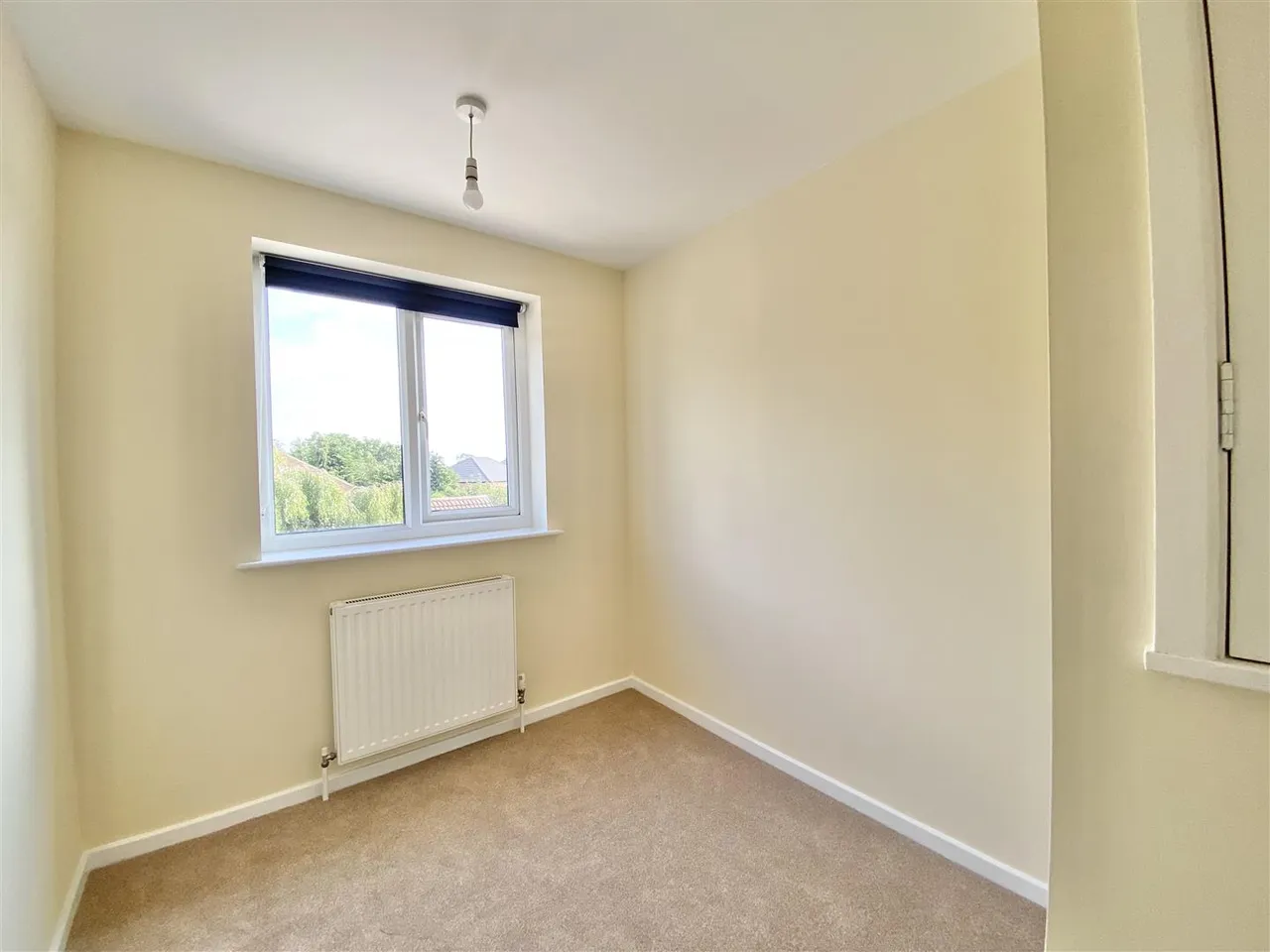 Queen Annes Drive, Bedale, photo 9