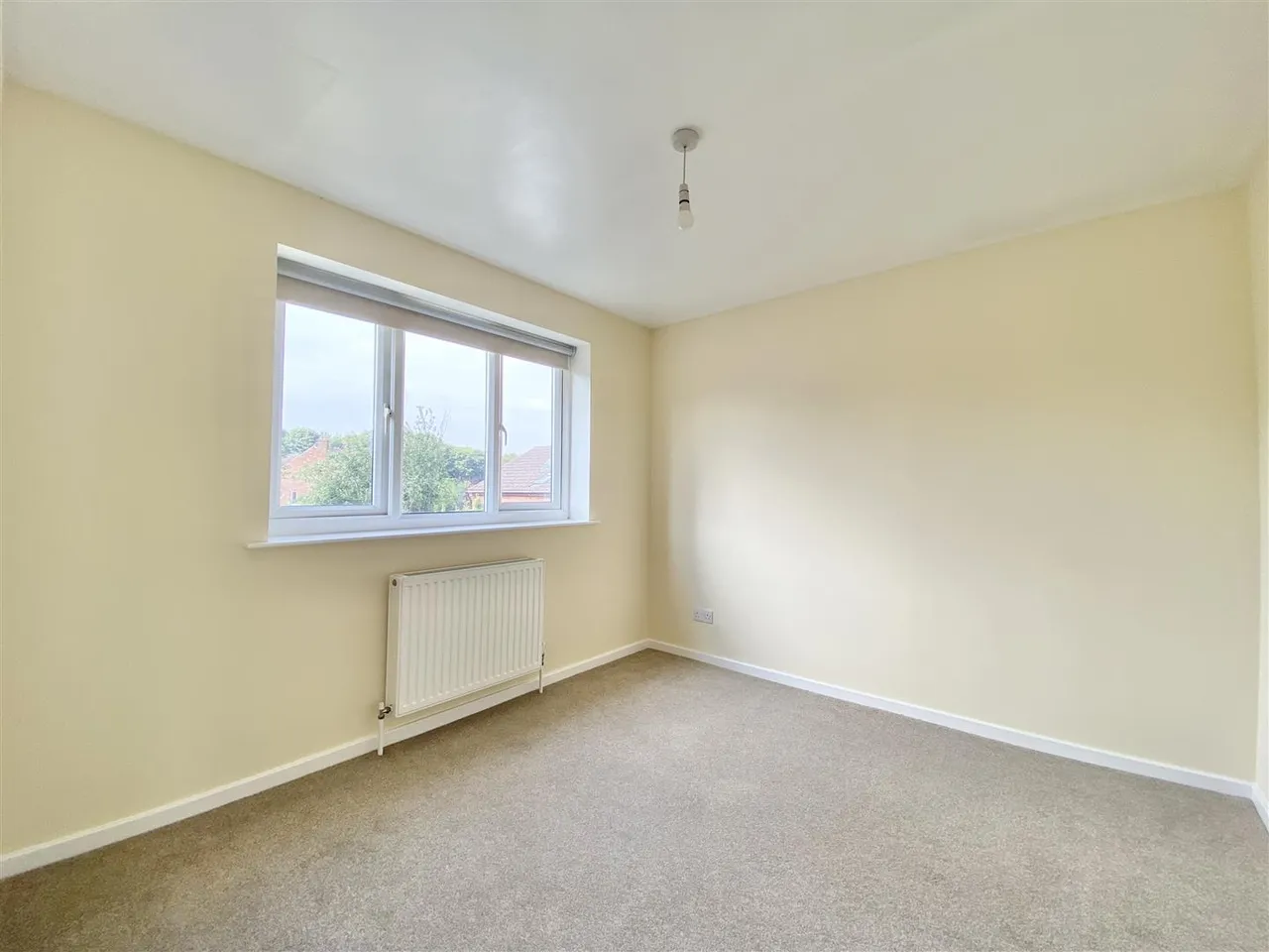 Queen Annes Drive, Bedale, photo 7