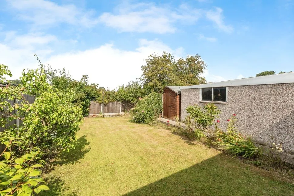 Woodlands Crescent, Hemsworth, West Yorkshire, WF9, photo 6