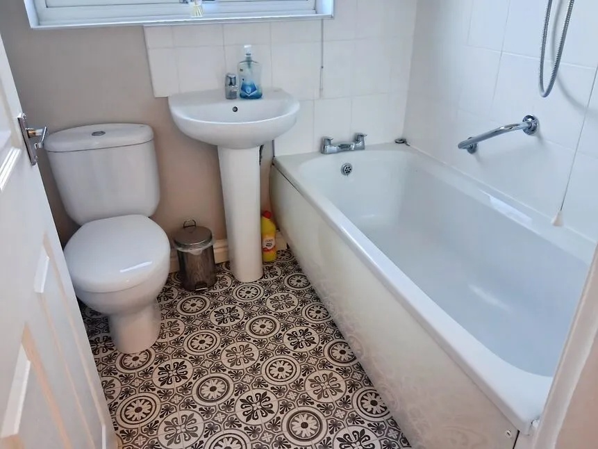Woodlands Crescent, Hemsworth, West Yorkshire, WF9, photo 8