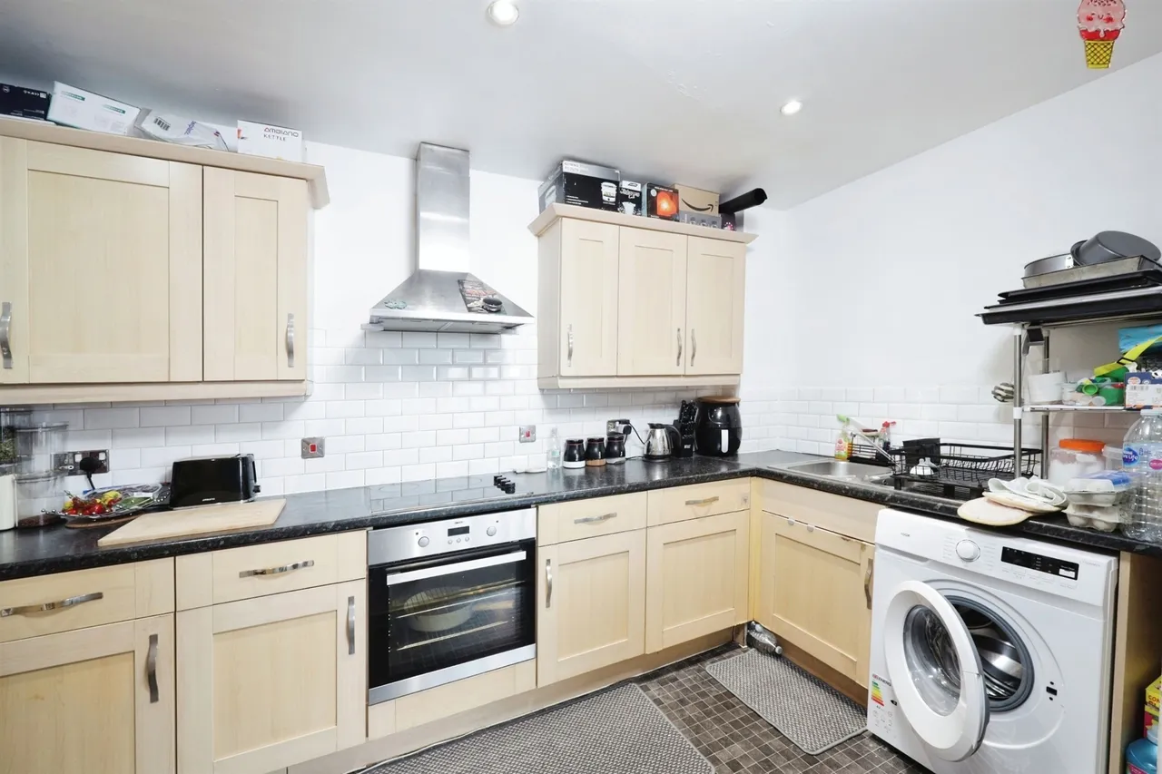 Loates Lane, Watford, WD17, photo 13