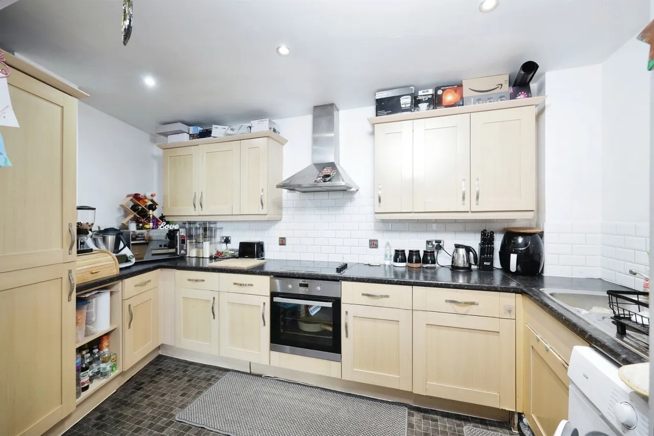 Loates Lane, Watford, WD17, photo 5