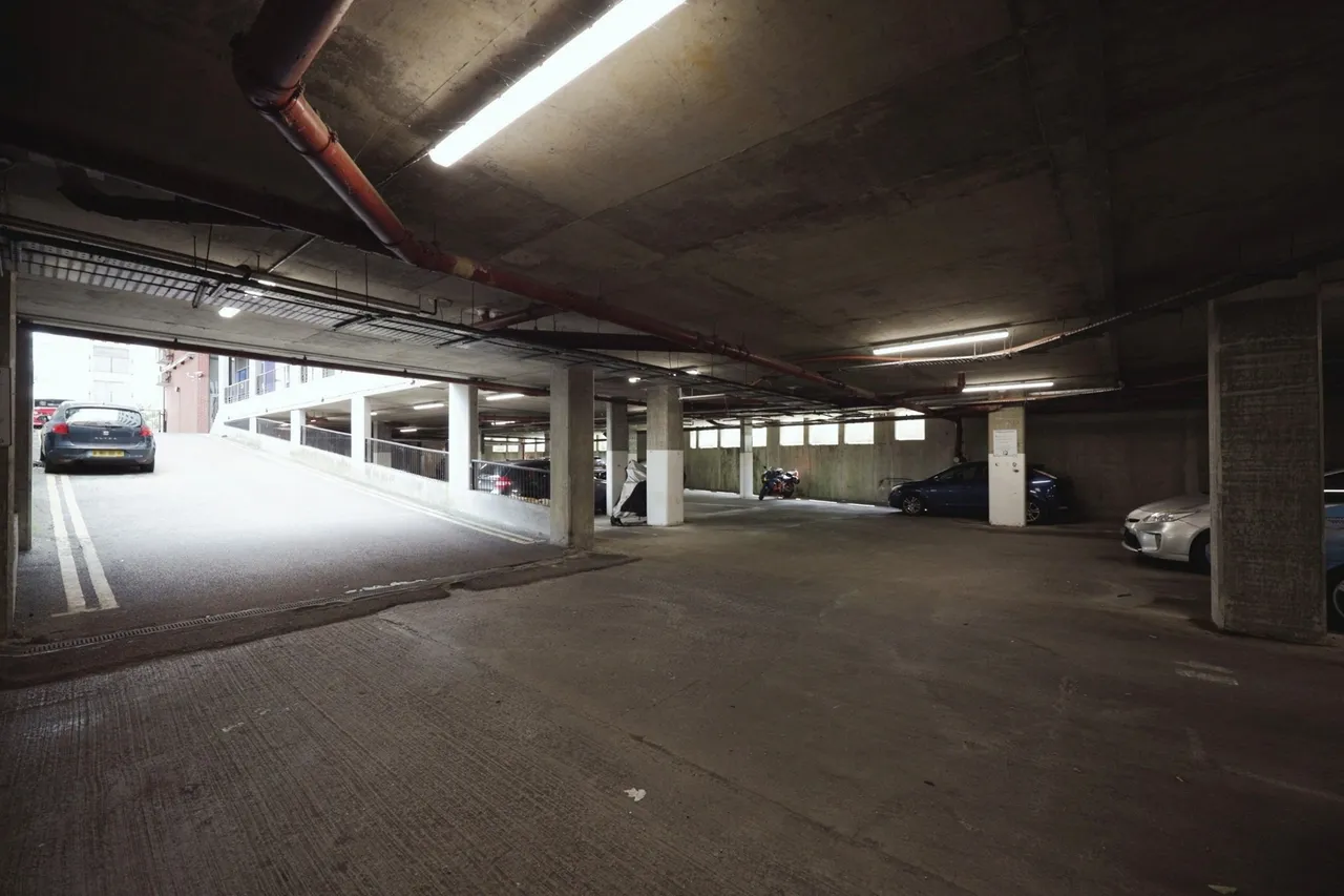 Loates Lane, Watford, WD17, photo 17