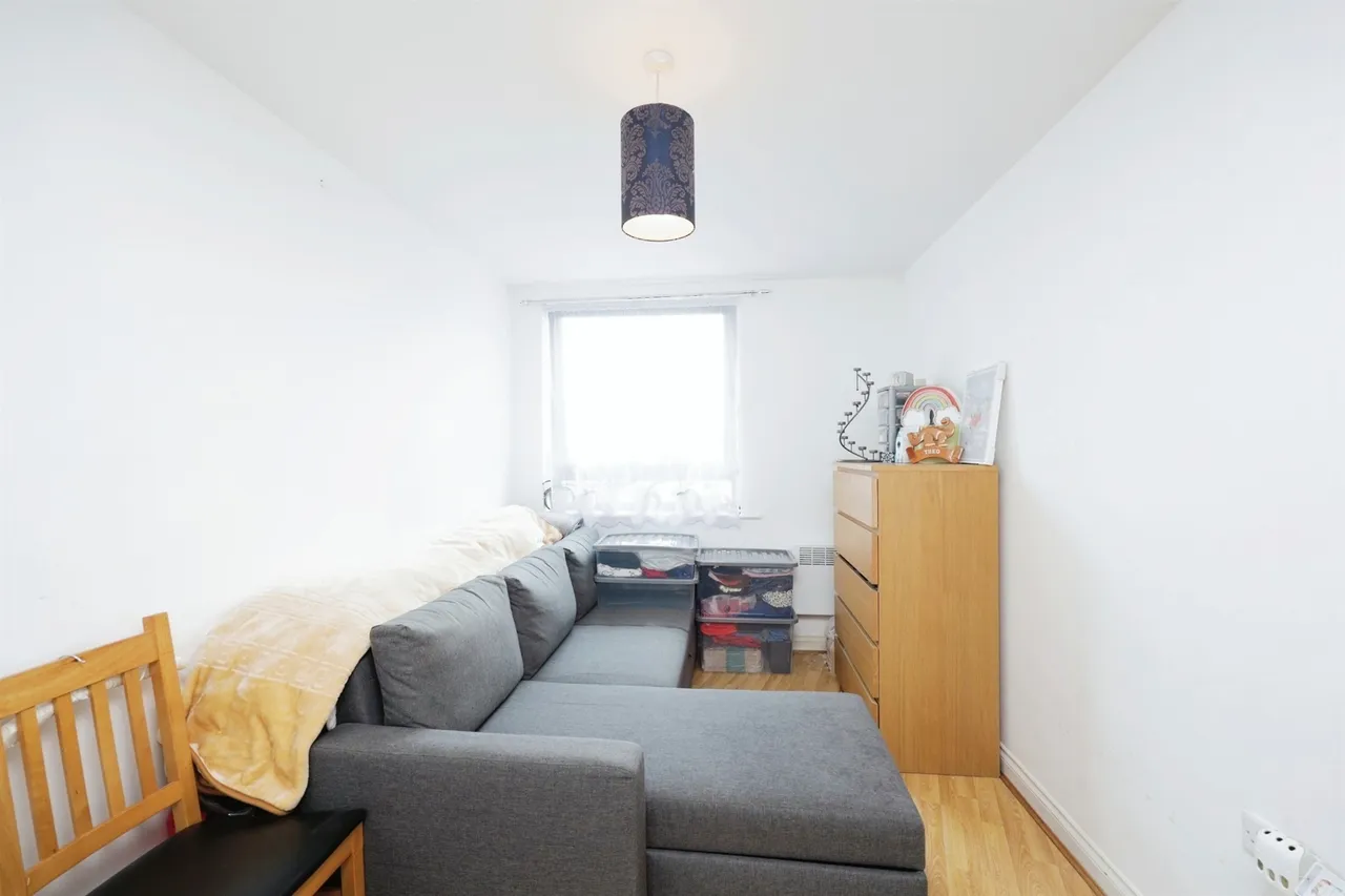 Loates Lane, Watford, WD17, photo 8