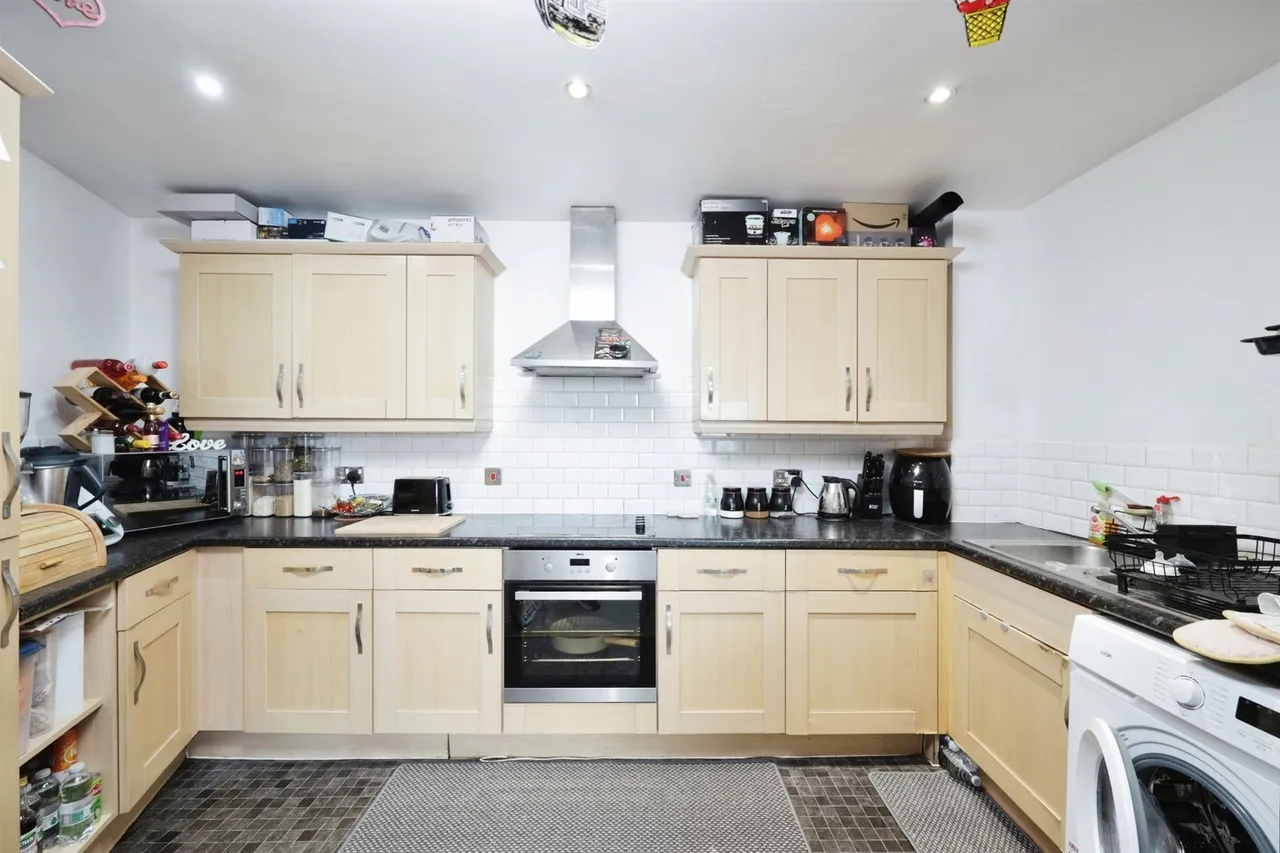 Loates Lane, Watford, WD17, photo 12