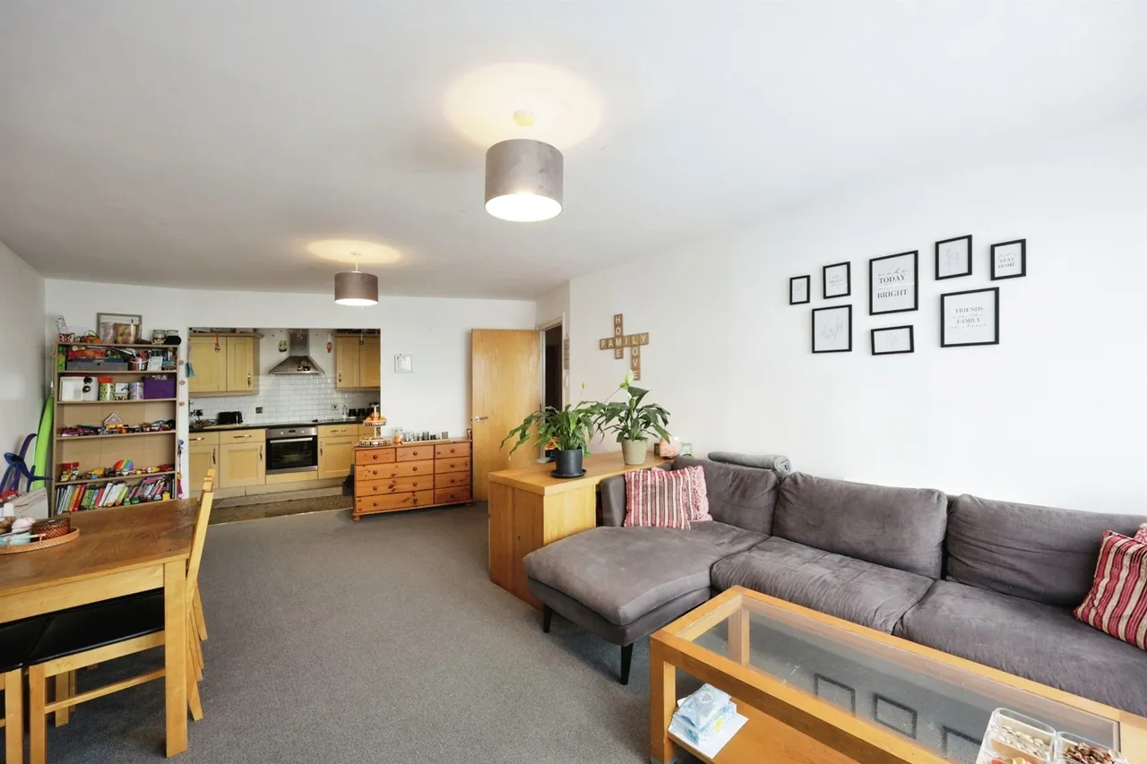 Loates Lane, Watford, WD17, photo 6