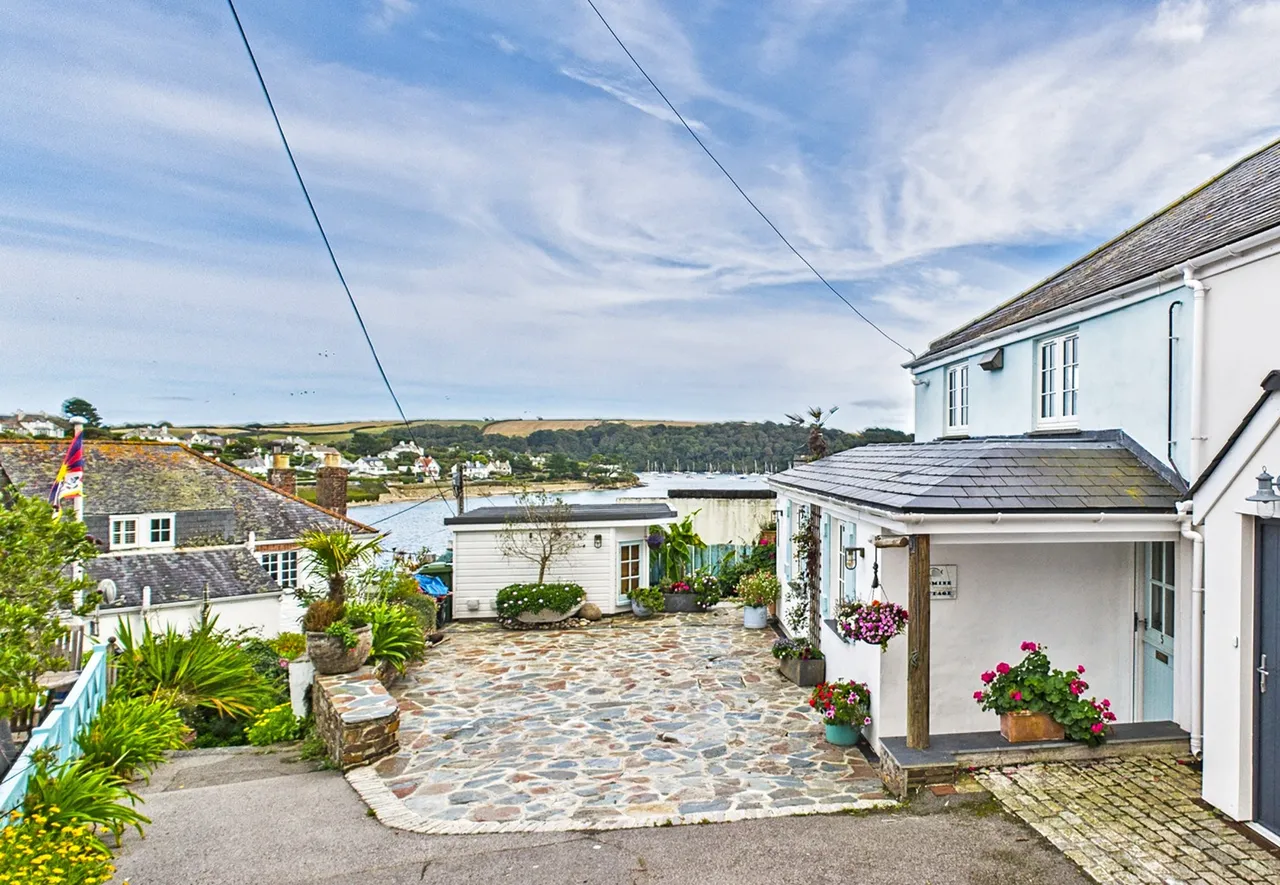 Chapel Terrace, St. Mawes, TR2, photo 4