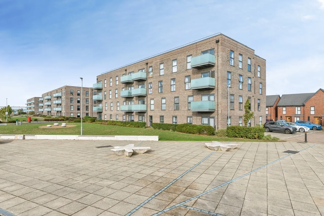 Colliford Road, West Thurrock, RM20, photo 18