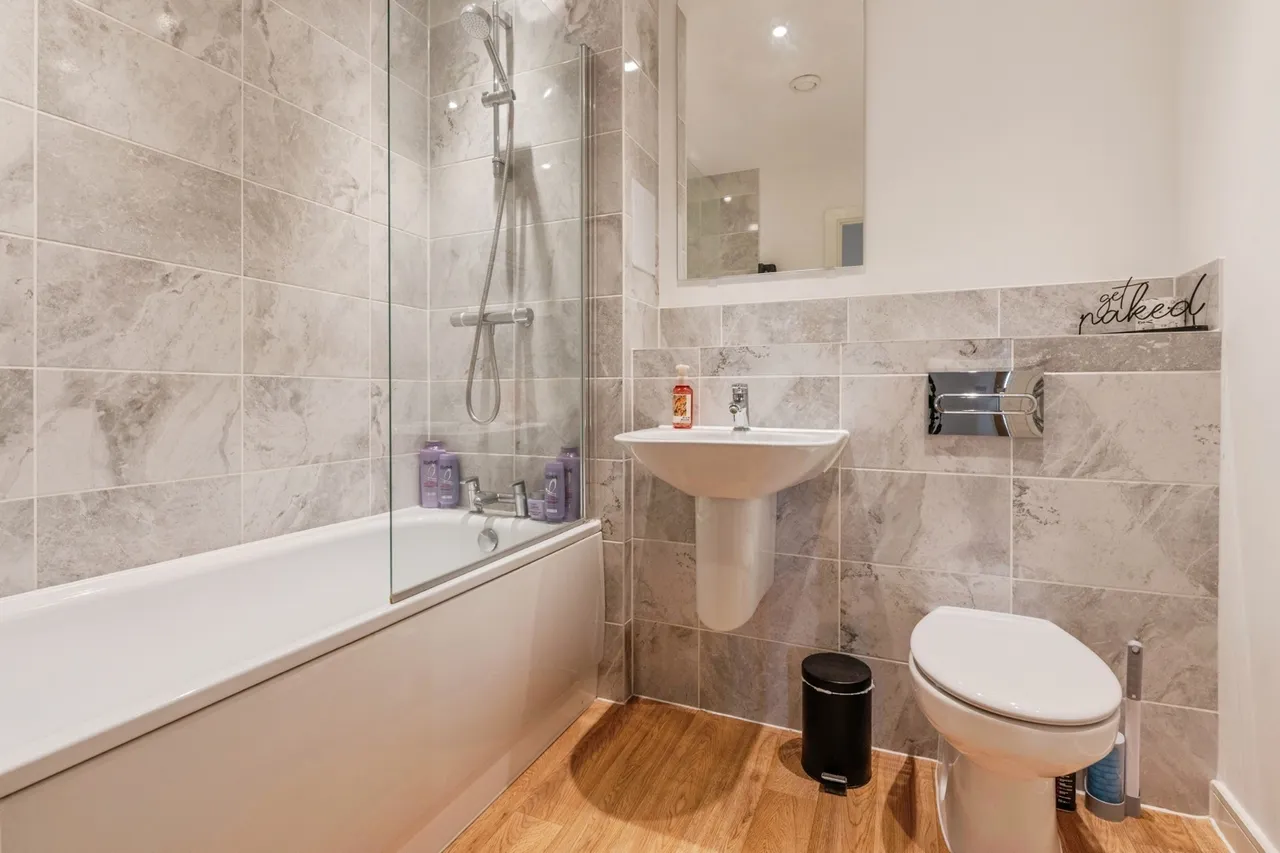 Colliford Road, West Thurrock, RM20, photo 4