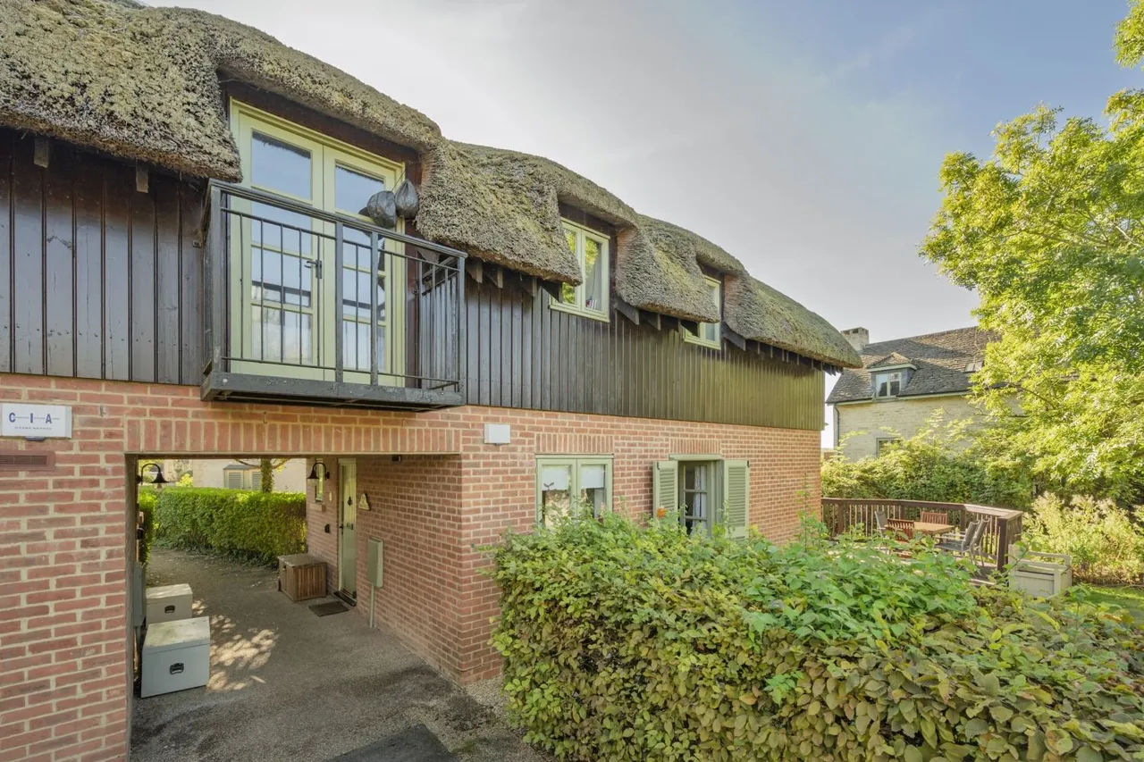 Mill Village, Lower Mill Estate, GL7, photo 19