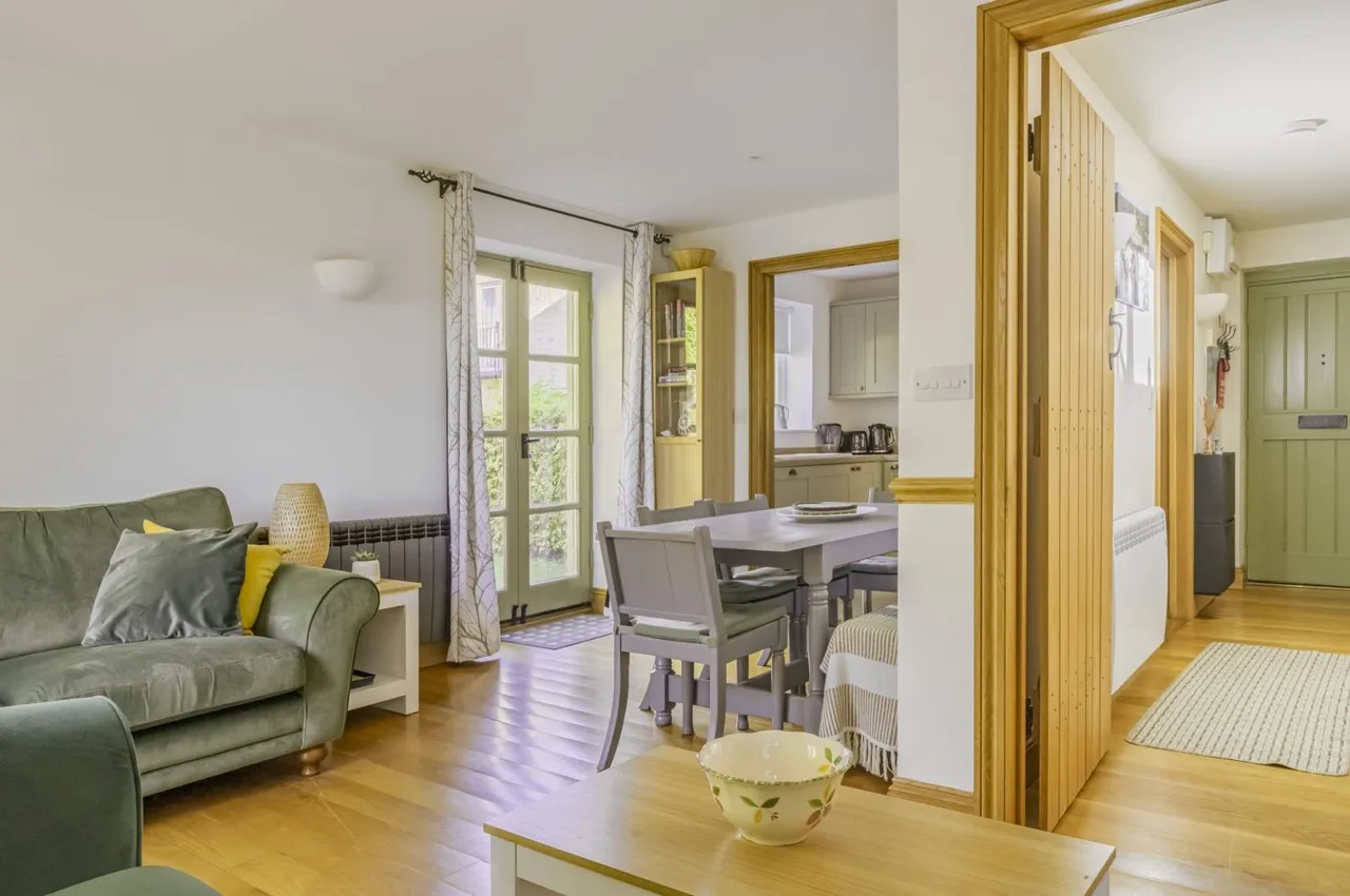 Mill Village, Lower Mill Estate, GL7, photo 18