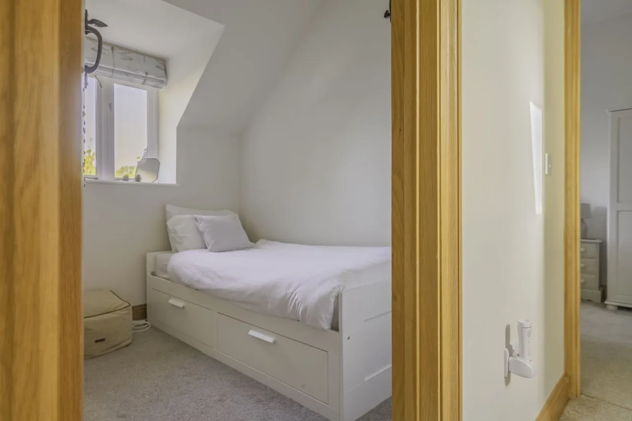Mill Village, Lower Mill Estate, GL7, photo 13