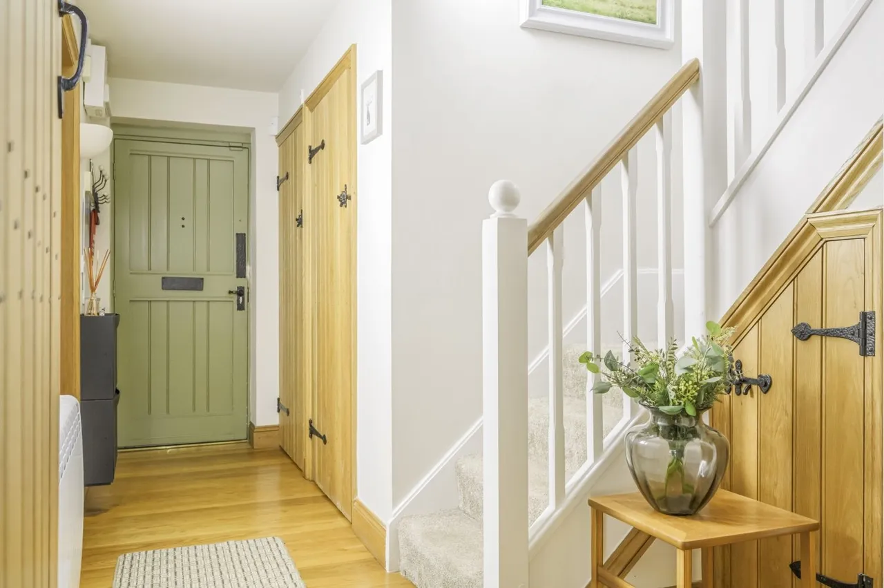 Mill Village, Lower Mill Estate, GL7, photo 7