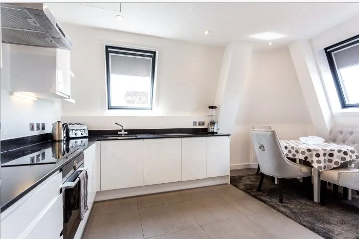 St. Leonards Road, Windsor, SL4, photo 6