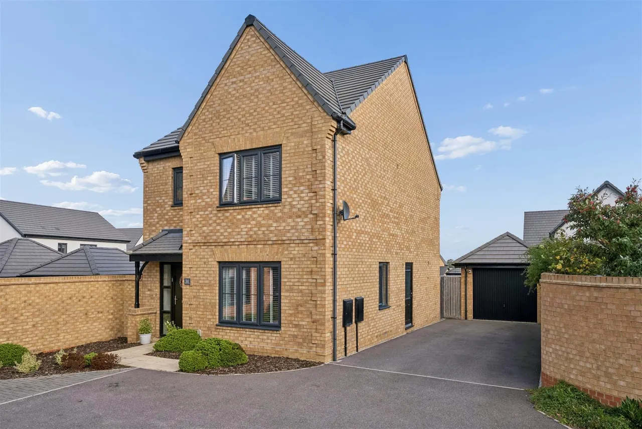 3 bed house for sale, Winterbottom Way, Olney