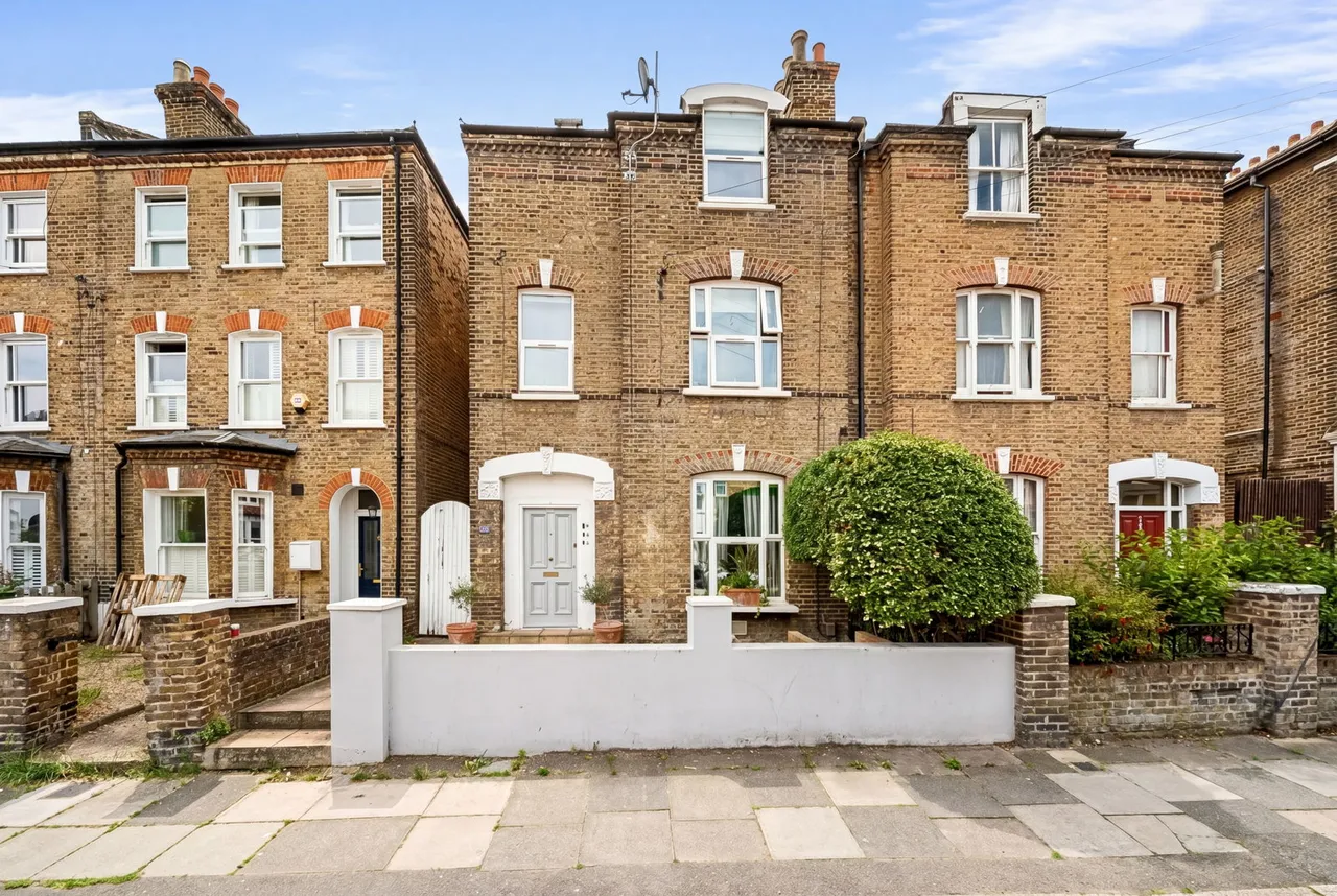 2 bed flat for sale, Courthill Road, London, SE13