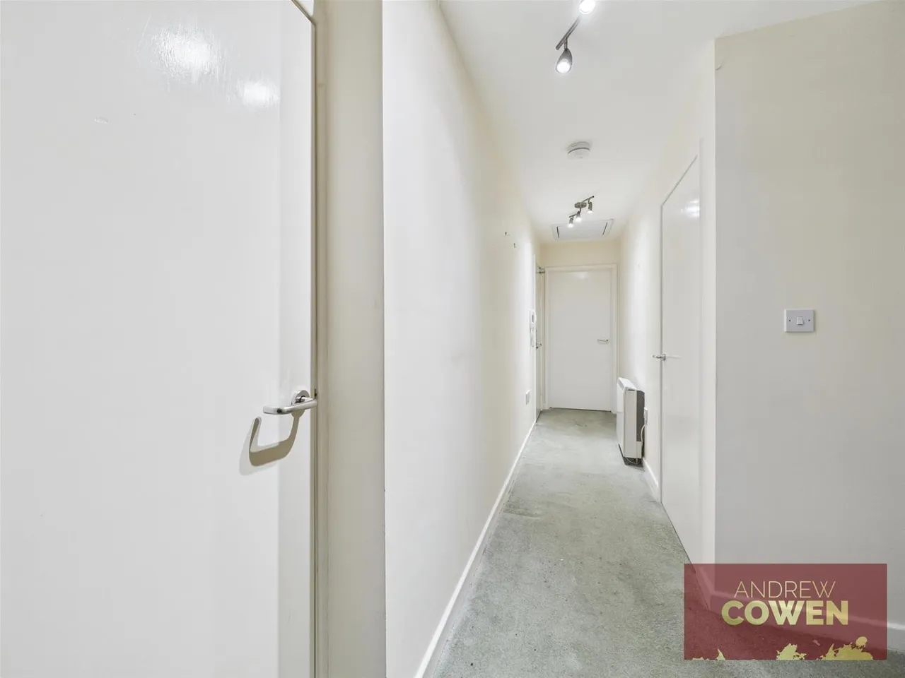 North Leas Avenue, Scarborough YO12 6LY, photo 8