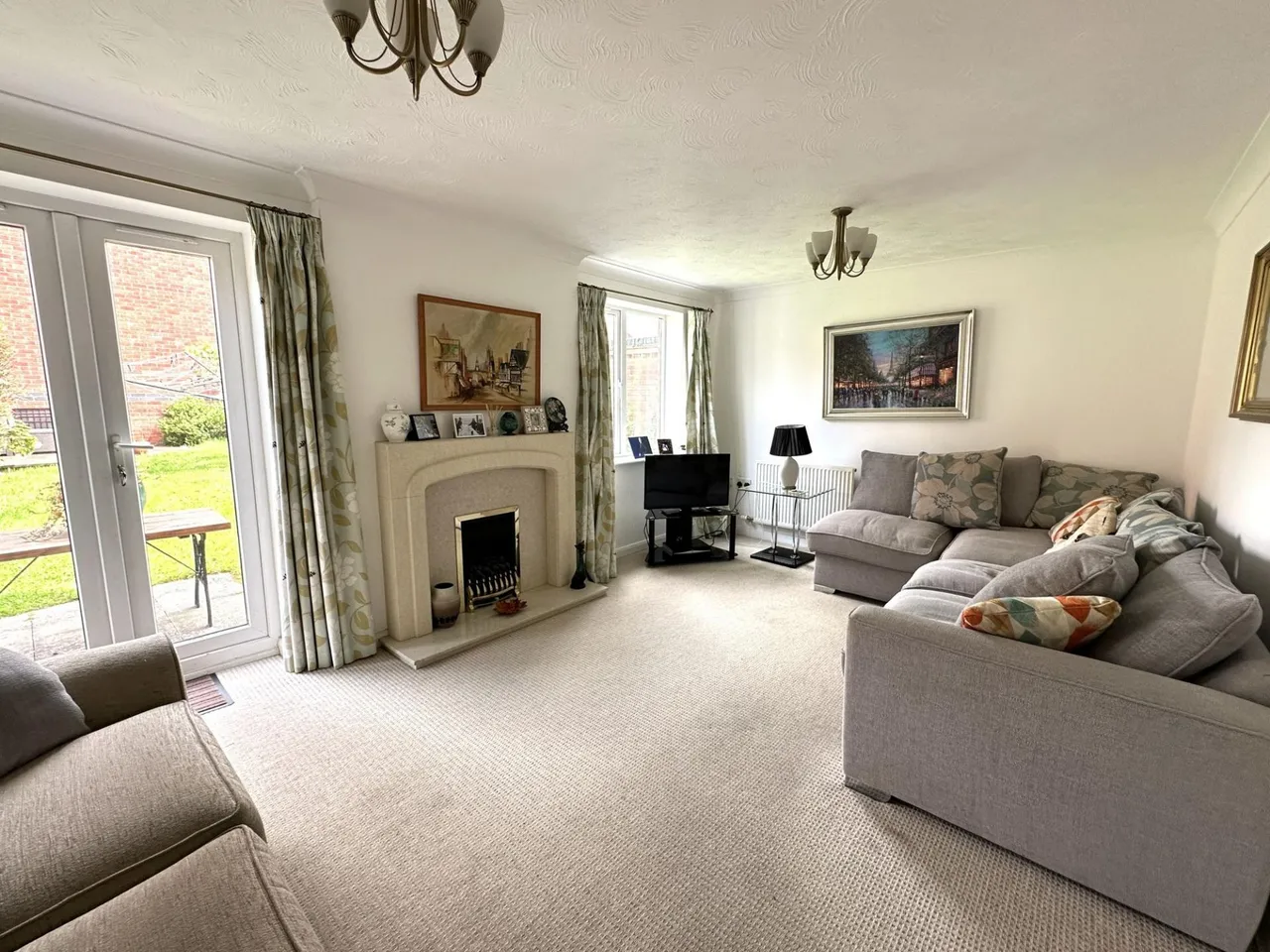 Greenwich Avenue, Church Gresley, DE11, photo 6