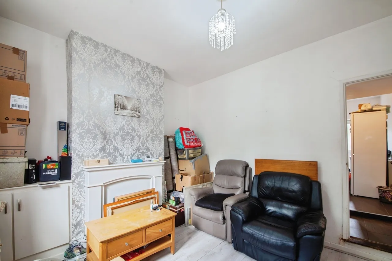 Brinsworth Road, Catcliffe, Rotherham, South Yorkshire, S60, photo 7