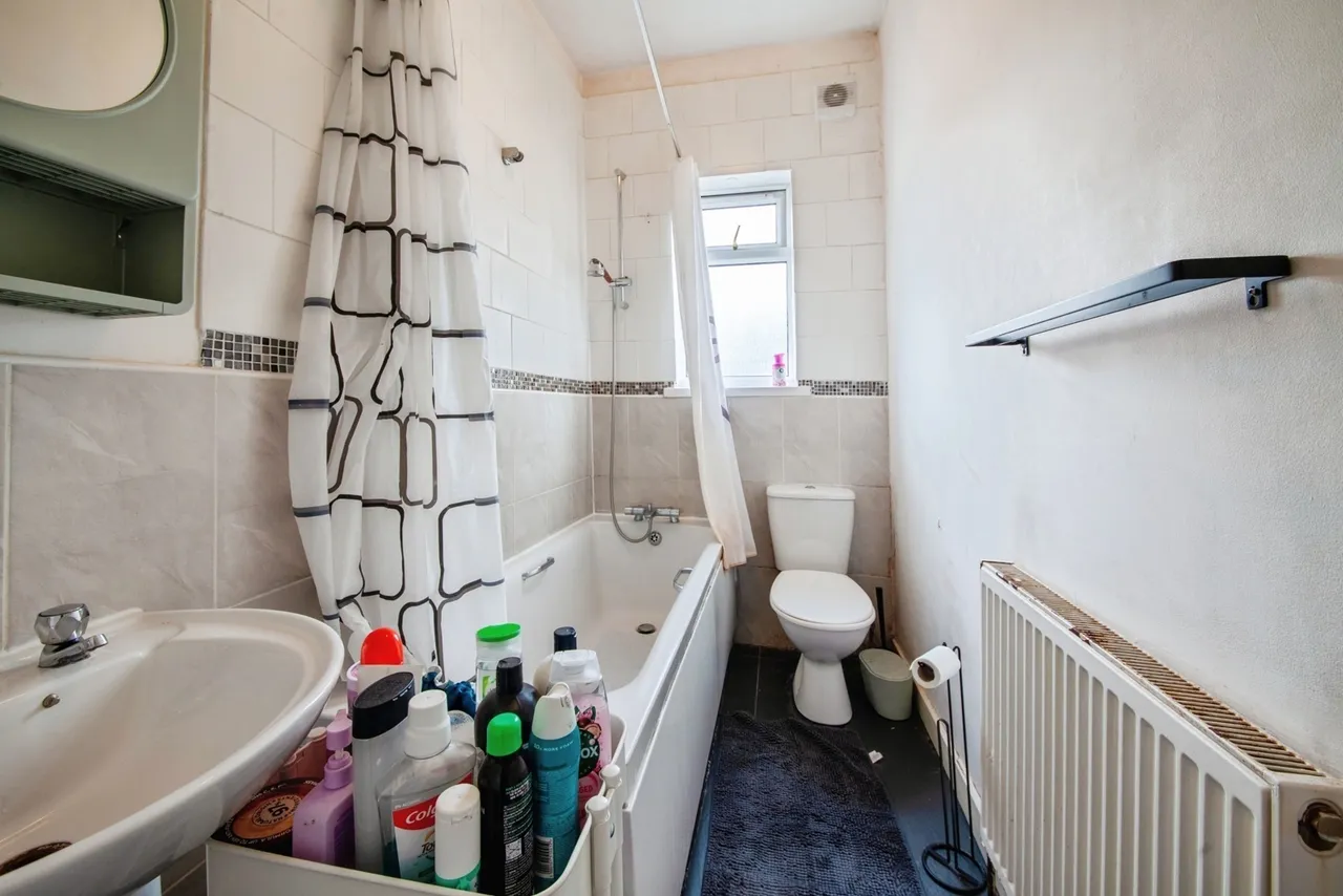 Brinsworth Road, Catcliffe, Rotherham, South Yorkshire, S60, photo 6