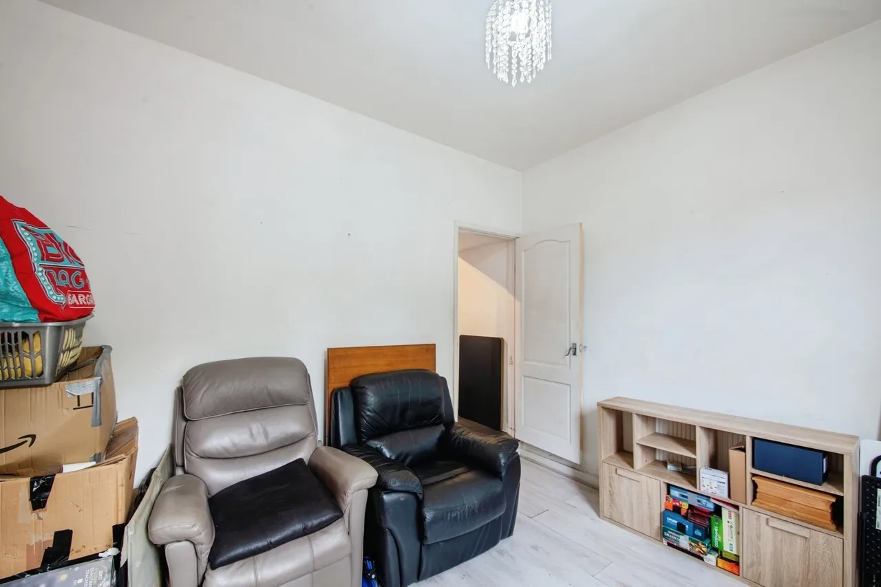 Brinsworth Road, Catcliffe, Rotherham, South Yorkshire, S60, photo 8