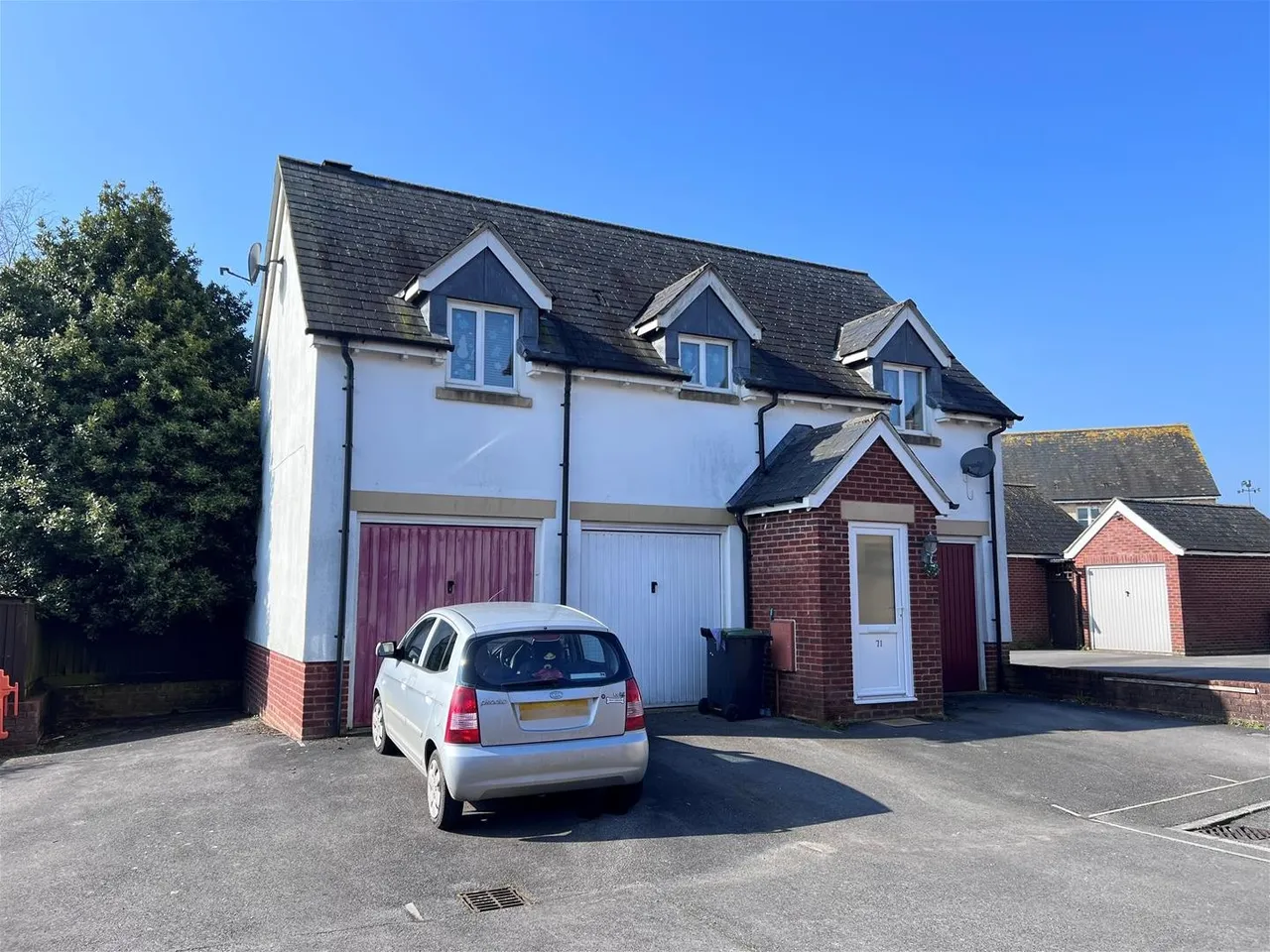 1 bed house for sale — Marlott Road Gillingham, Dorset SP8 4FA