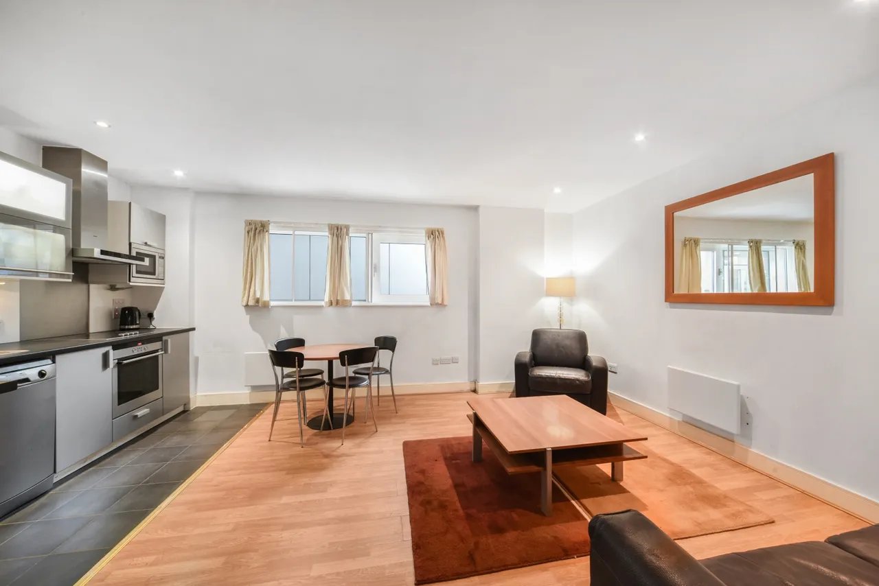 East Lane, Bermondsey, SE16, photo 3