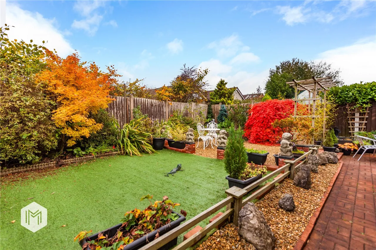 Heathfield, Harwood, Bolton, BL2 3QQ, photo 4