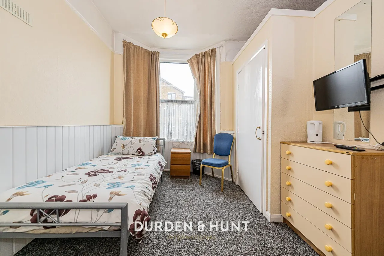 Grosvenor Road, Westcliff-On-Sea, SS0, photo 9