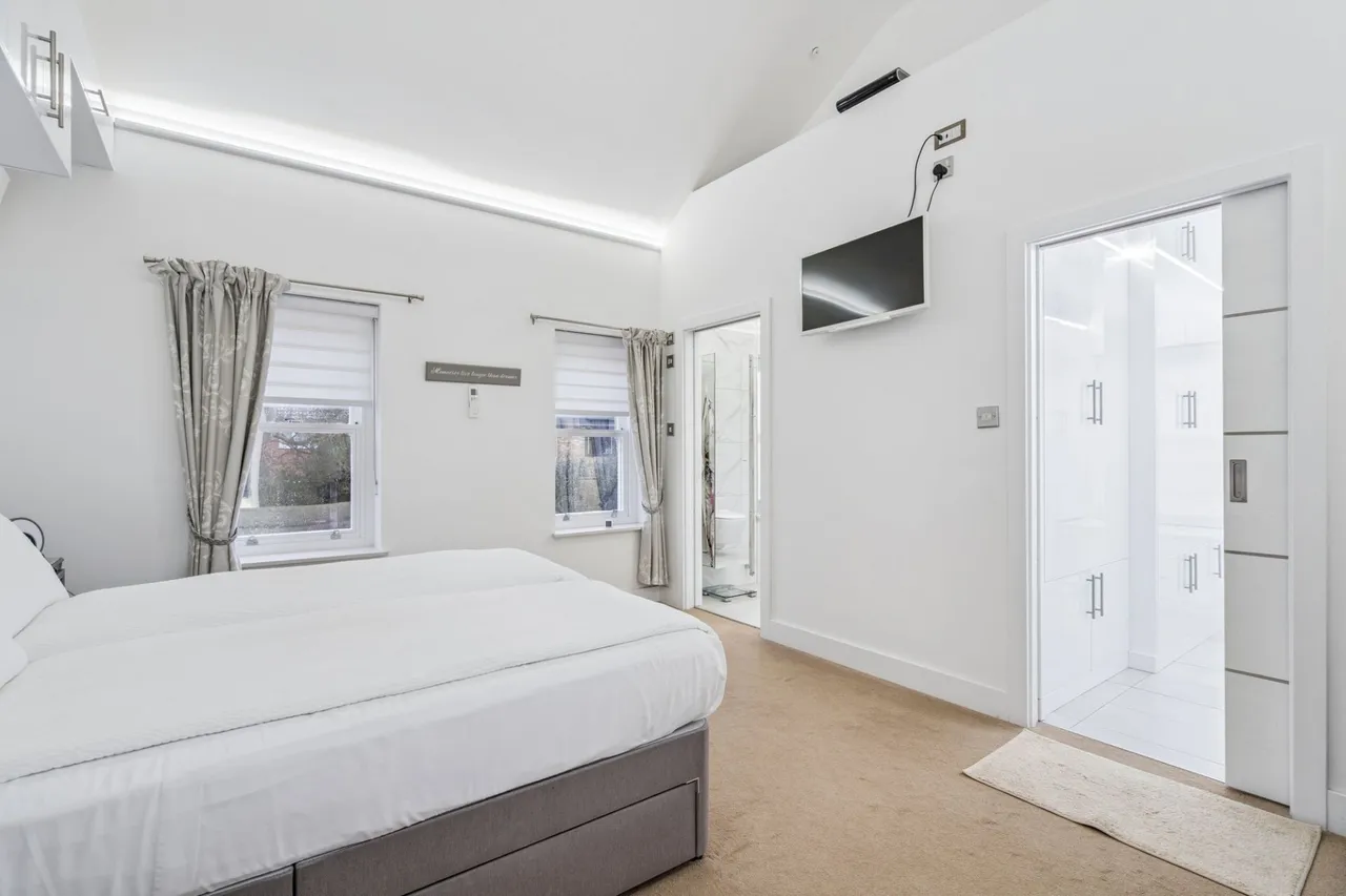 Elmwood Park, Gerrards Cross, SL9, photo 19