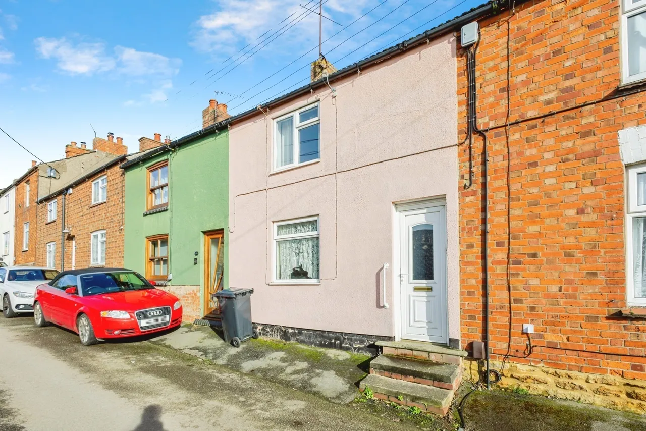 2 bed house for sale — Park Street, Earls Barton, Northampton, Northamptonshire, NN6