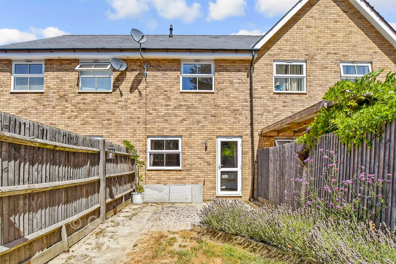 Onslow Walk, Broadbridge Heath, RH12, photo 18