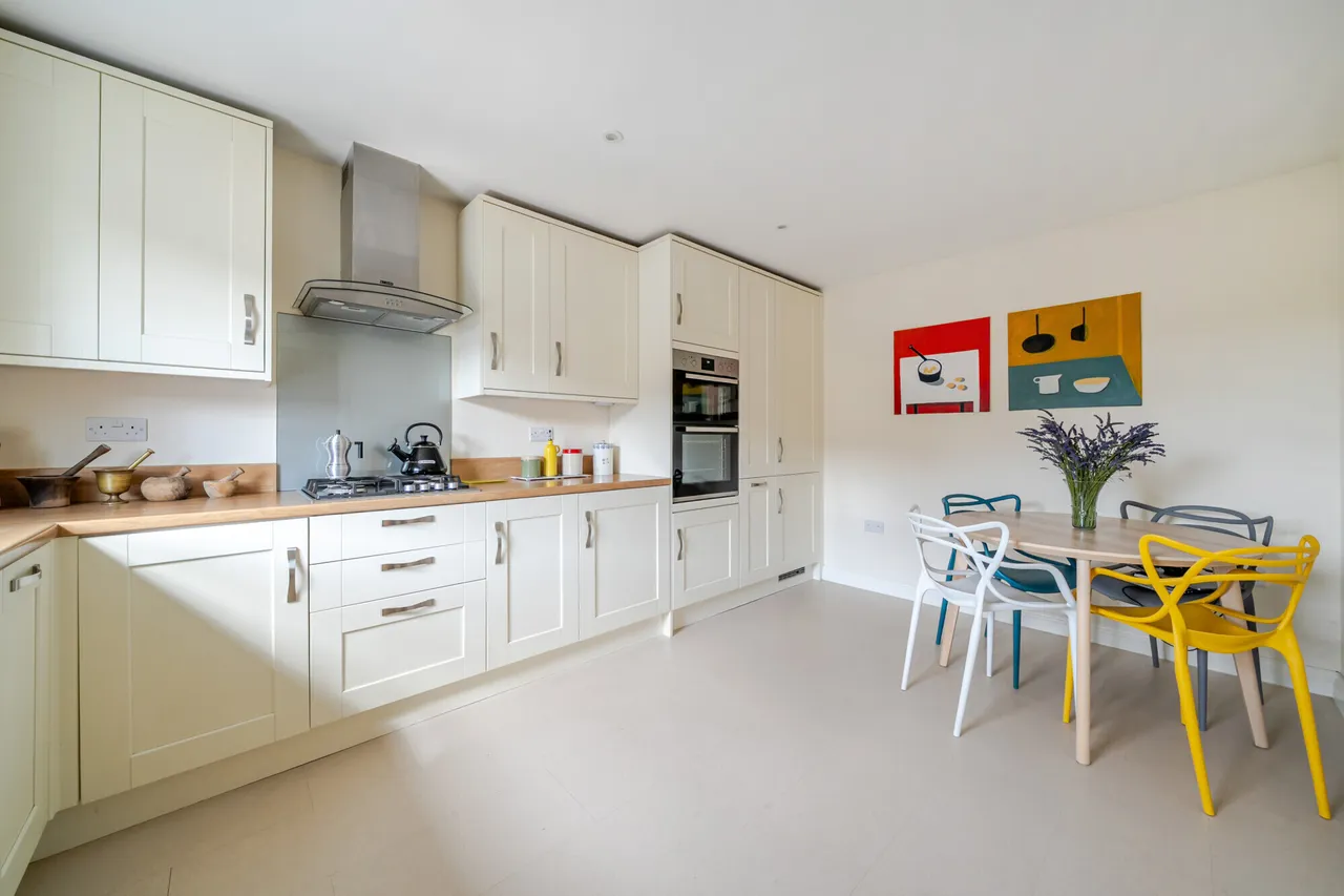 Blowhorn Street, Marlborough, SN8, photo 5