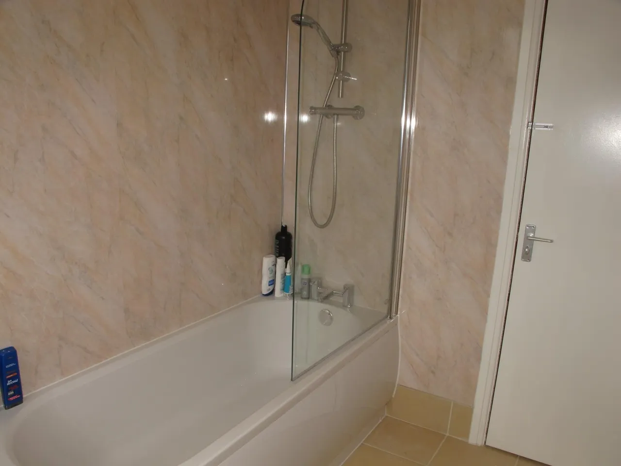 Bingley Road, Shipley, BD18, photo 5