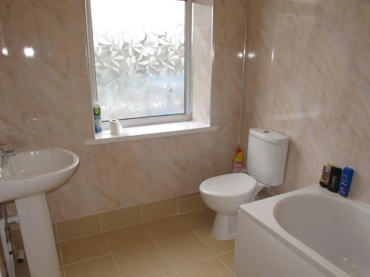 Bingley Road, Shipley, BD18, photo 4