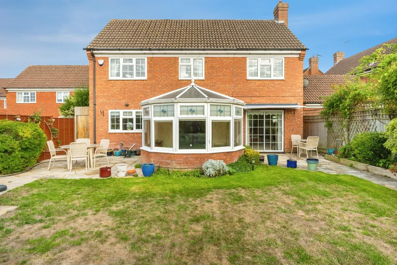 Newell Close, Aylesbury, HP21, photo 19