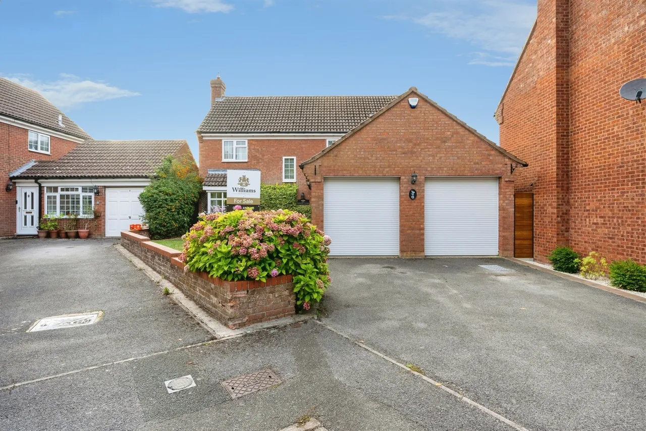 Newell Close, Aylesbury, HP21, photo 26