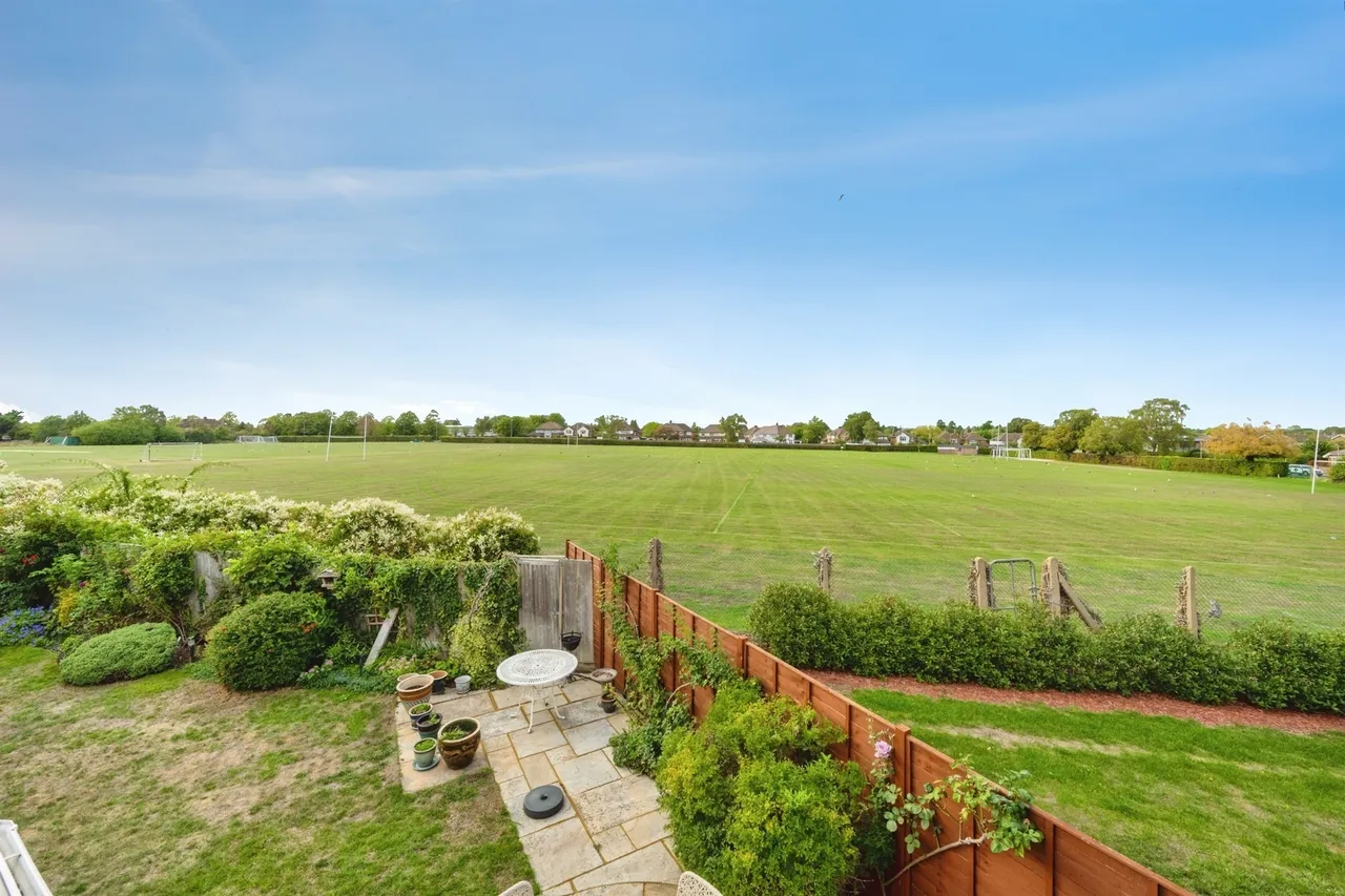 Newell Close, Aylesbury, HP21, photo 21
