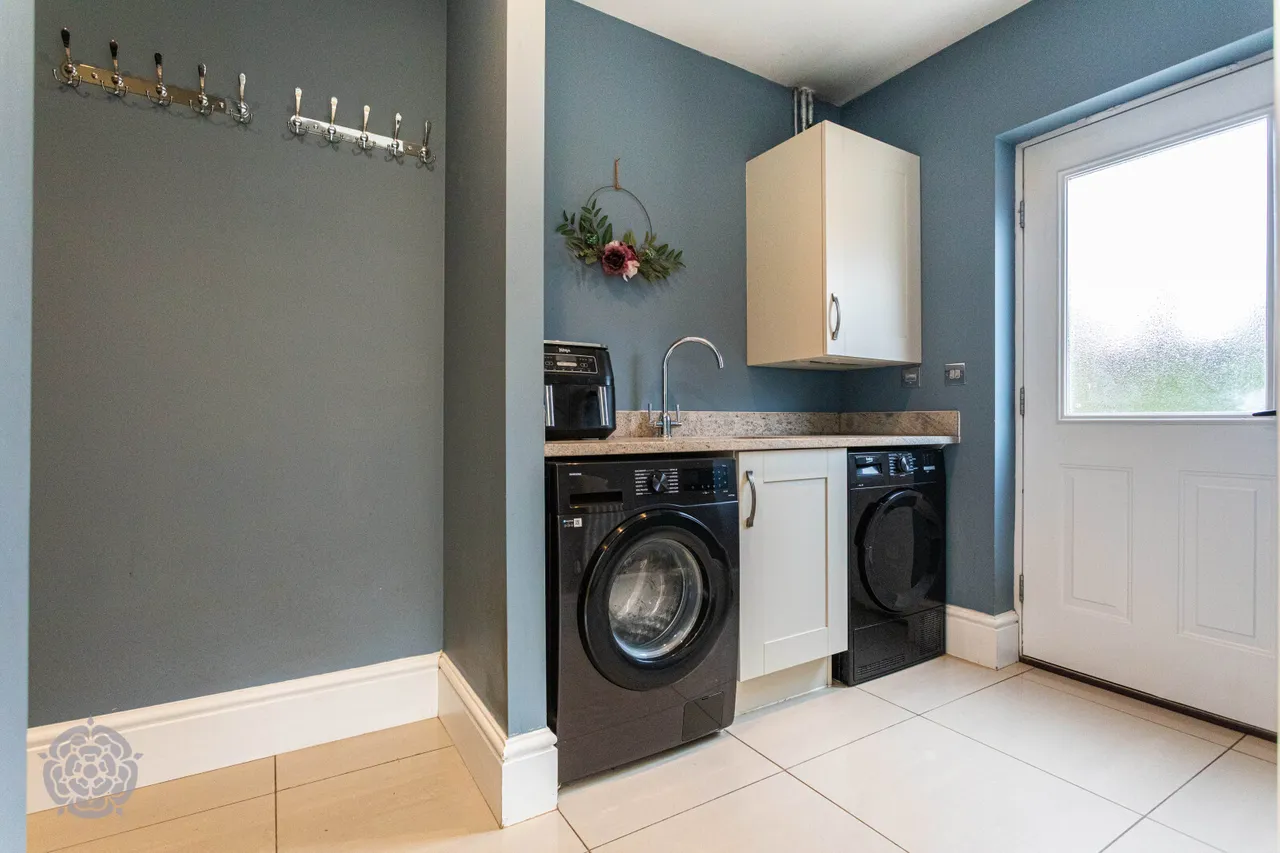 Chipping Close, Culcheth, Warrington, WA3 4FW, photo 11
