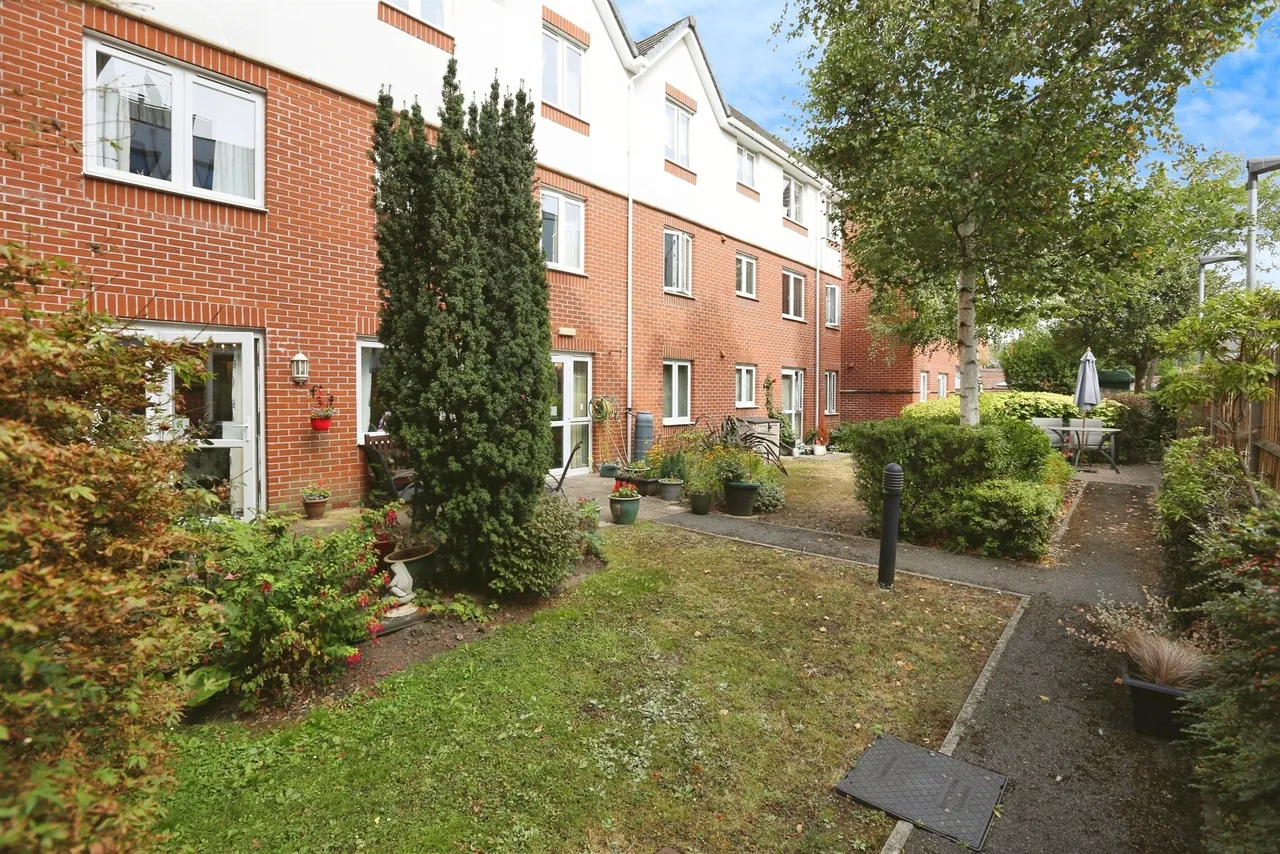 Archers Road, Eastleigh, SO50, photo 17