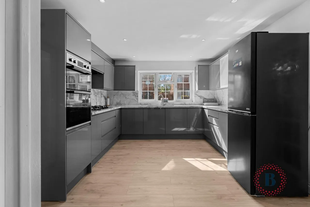 Rowley Road, Whitnash, Leamington Spa, photo 2