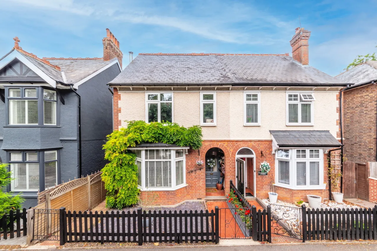 4 bed house for sale, Langton Road, Langton Green, TN3