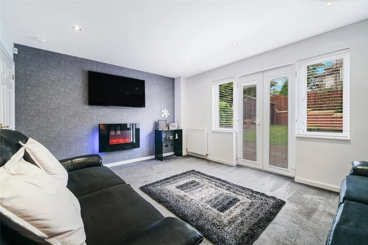 Station Park, Baillieston, G69, photo 2