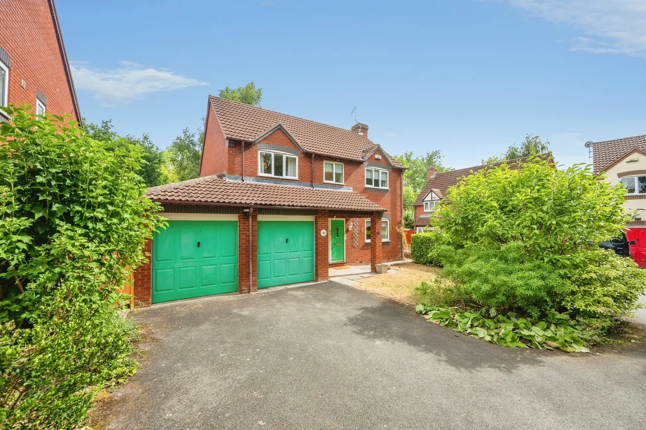 4 bed house for sale — Cangle Lane, Worcester