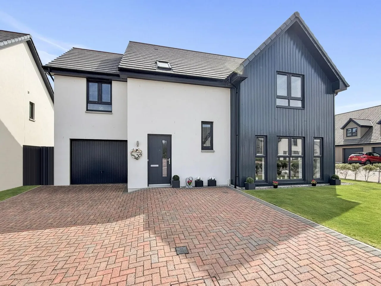 4 bed house for sale — Royal Troon Drive, Elgin